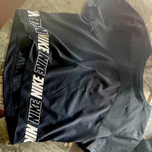 nike mesh workout top medium